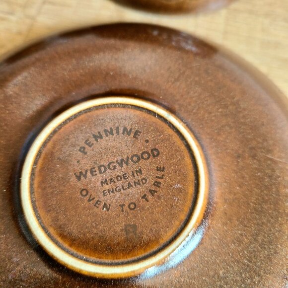 Wedgwood Pennine oven to table 1970s brown ceramic coffee tea cups with saucers. - Picture 9 of 9